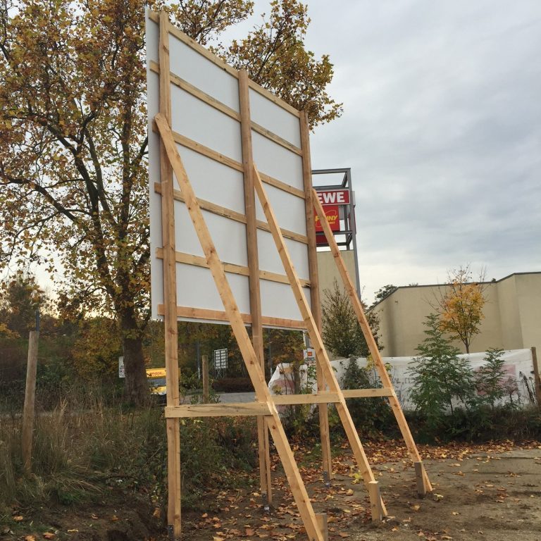 Bauschild mit Holzgestell Berlin