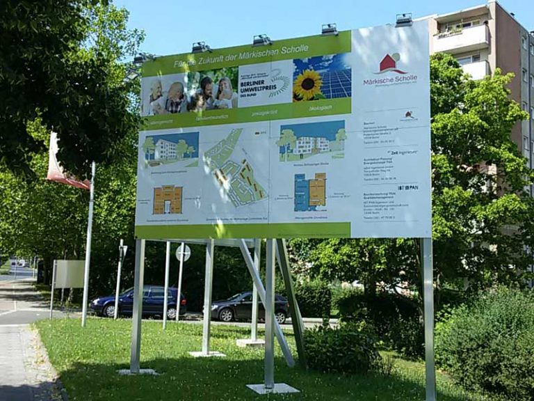 Bauschild mit Holzgestell Berlin